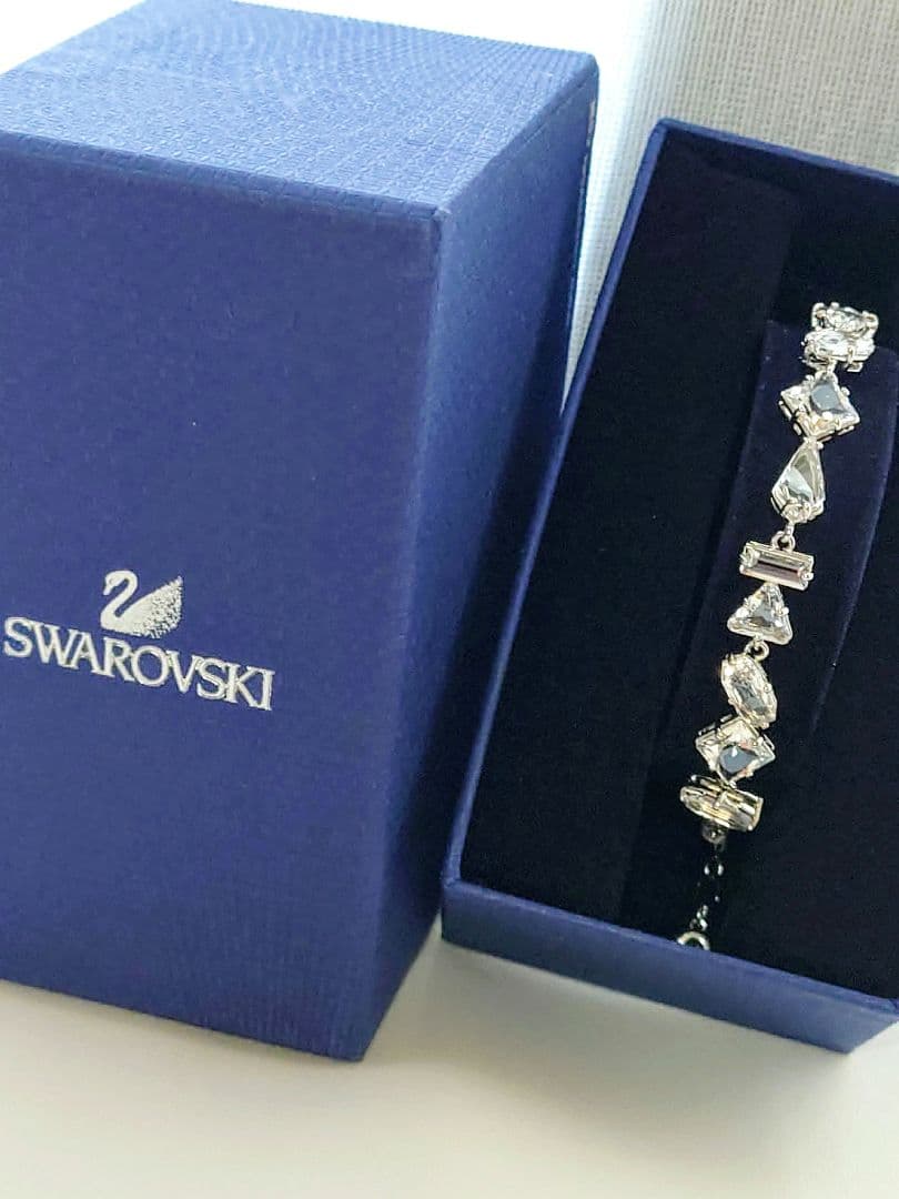 SWAROVSKI　Mesmera ミックスカット　ブレスレット