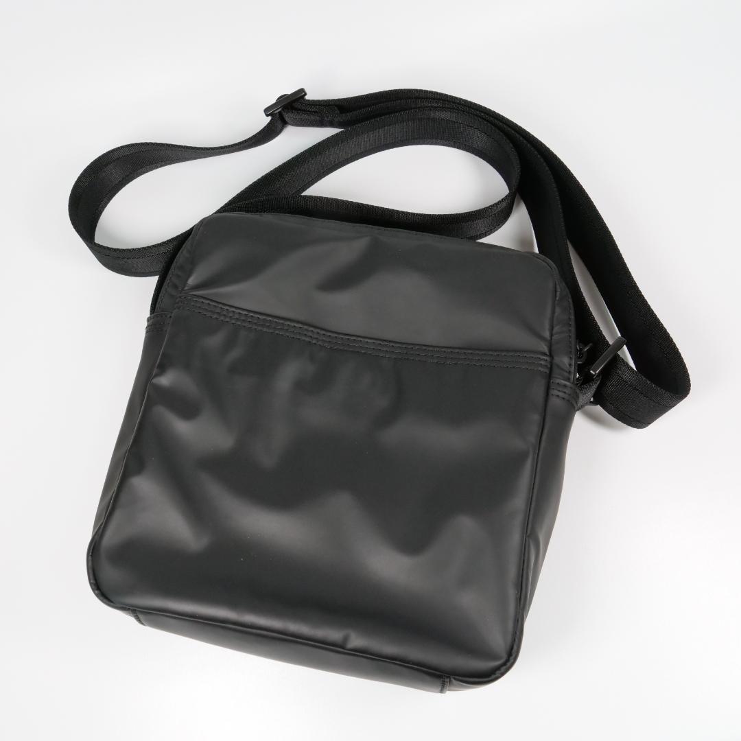 極美品✨ DIESEL ショルダーバッグ クロスボディバッグ ブラック