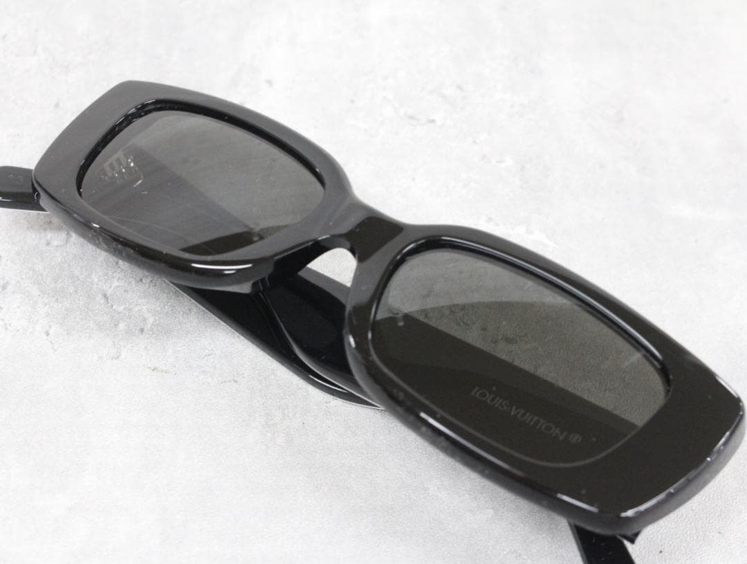 ▲希少/極美品 ルイヴィトン×村上隆 サングラス Z2709E 2025年購入品