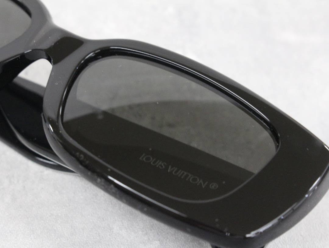 ▲希少/極美品 ルイヴィトン×村上隆 サングラス Z2709E 2025年購入品