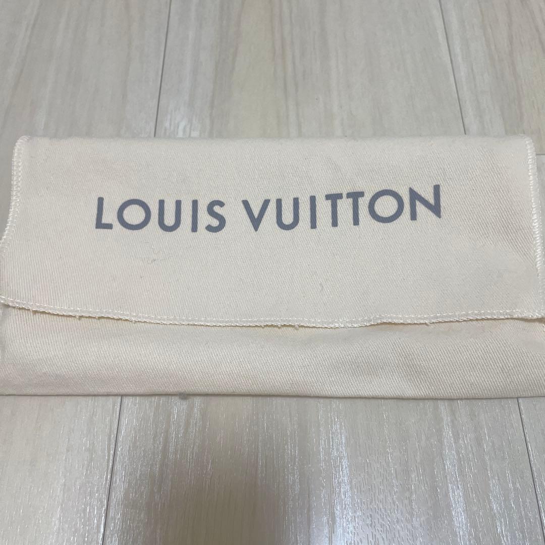 Louis Vuitton ワインレッド 長財布