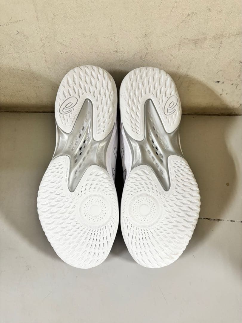 【お年玉価格】GELHOOP V17 narrow 100カラー　28.0㎝