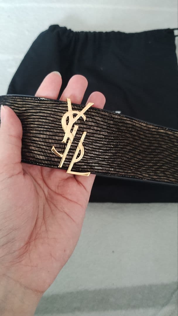 ヒ*ナ様 SAINT LAURENT メタリックベルト ゴールド/ブラック