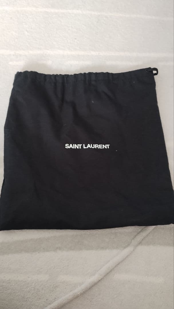 ヒ*ナ様 SAINT LAURENT メタリックベルト ゴールド/ブラック