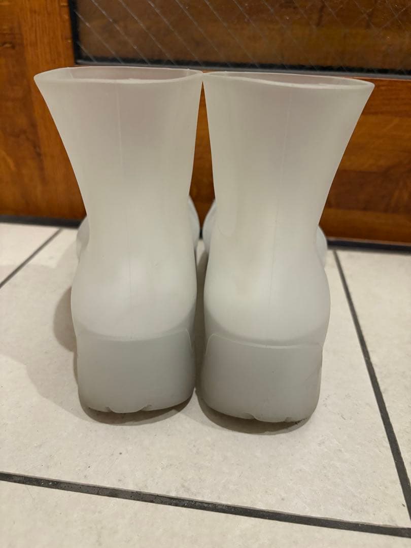 値下げ中！Bottega Veneta パドルブーツ　クリア　37