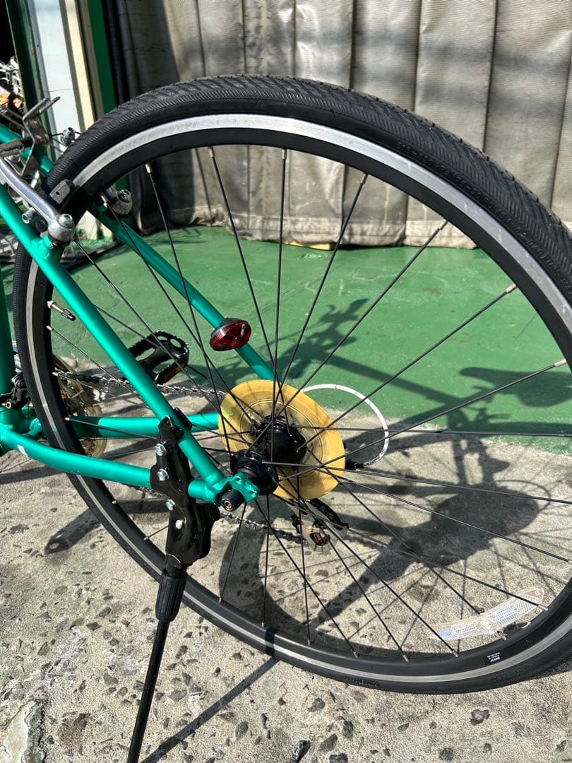 No.557 クロスバイク ジャイアント ESCAPE R3整備済み24速