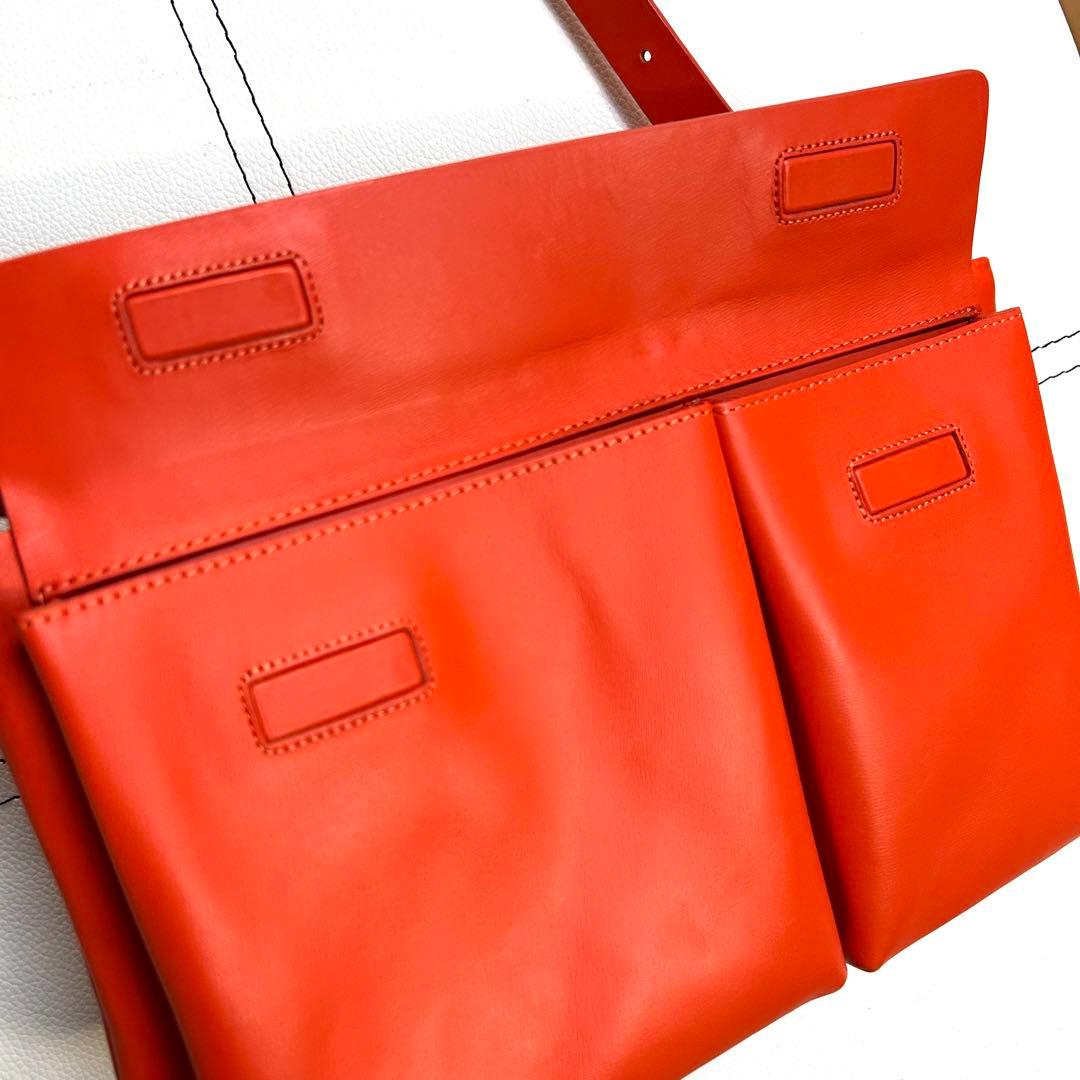 COS レザー ショルダーバッグ ウエストバッグ　オレンジ