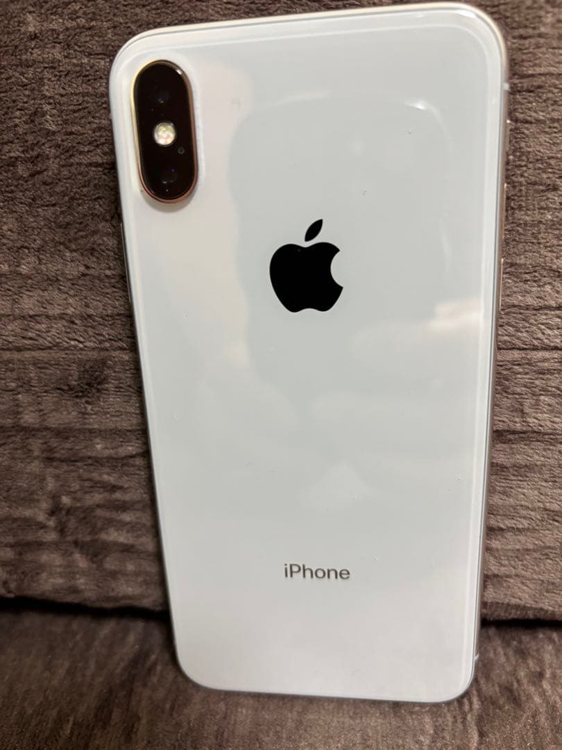 美品 iPhone x 本体 シルバー 64GB バッテリー最大容量88%