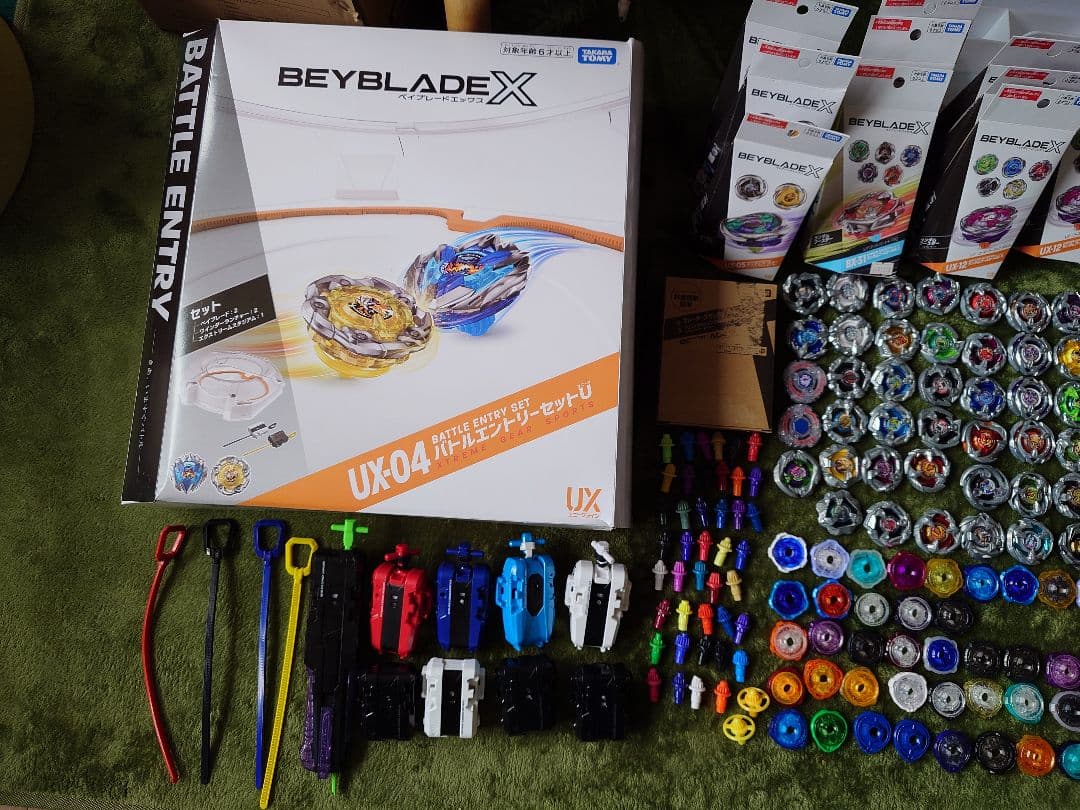 ベイブレードX 68点＋αまとめ売り(引退品)レアベイ4点有り