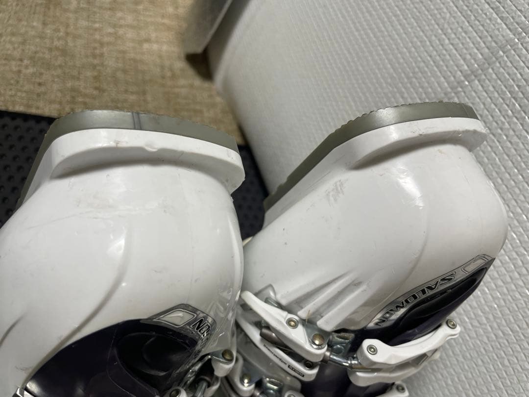 SALOMON　スキーブーツ