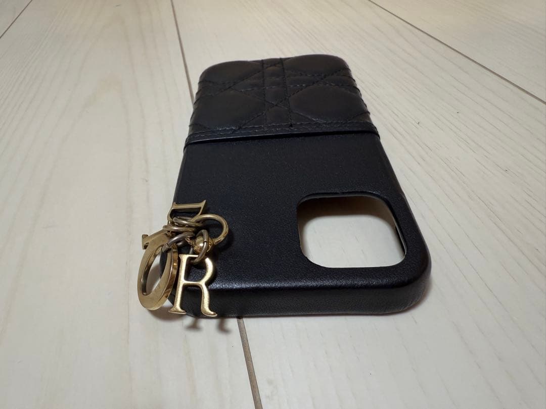 専用papikoさん]Dior ブラック iPhoneケース チャーム付き