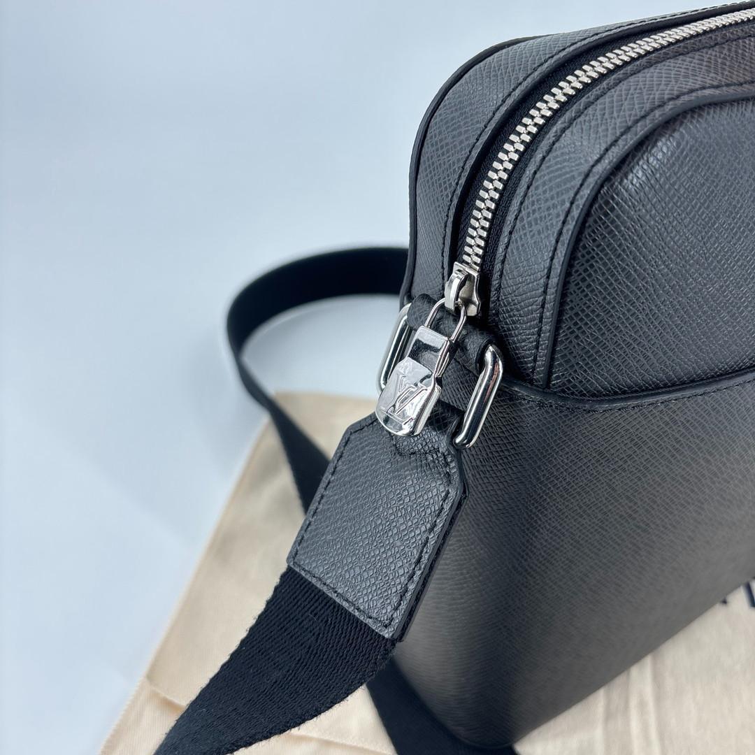 新品未使用/IC ルイヴィトン タイガ アントン ポシェット ショルダーバッグ