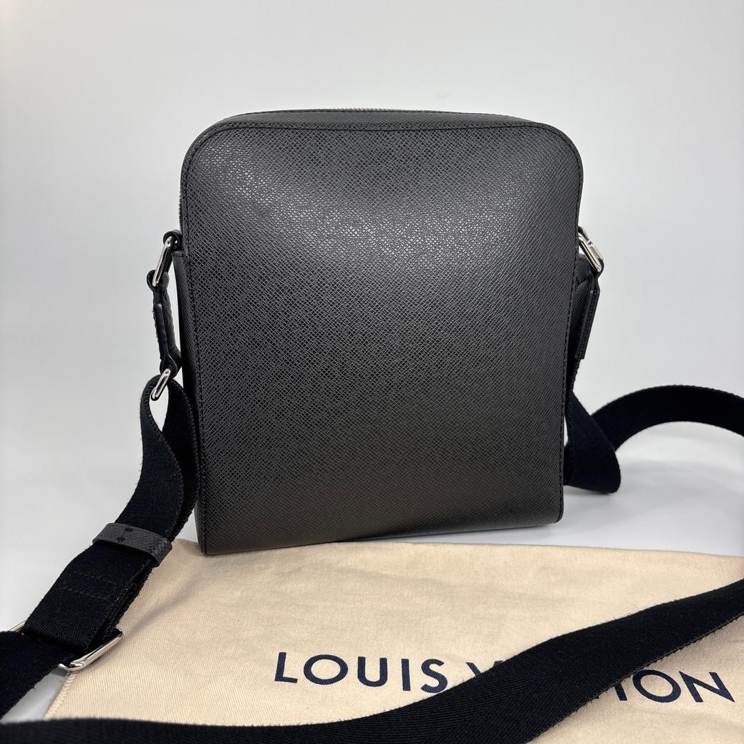 新品未使用/IC ルイヴィトン タイガ アントン ポシェット ショルダーバッグ