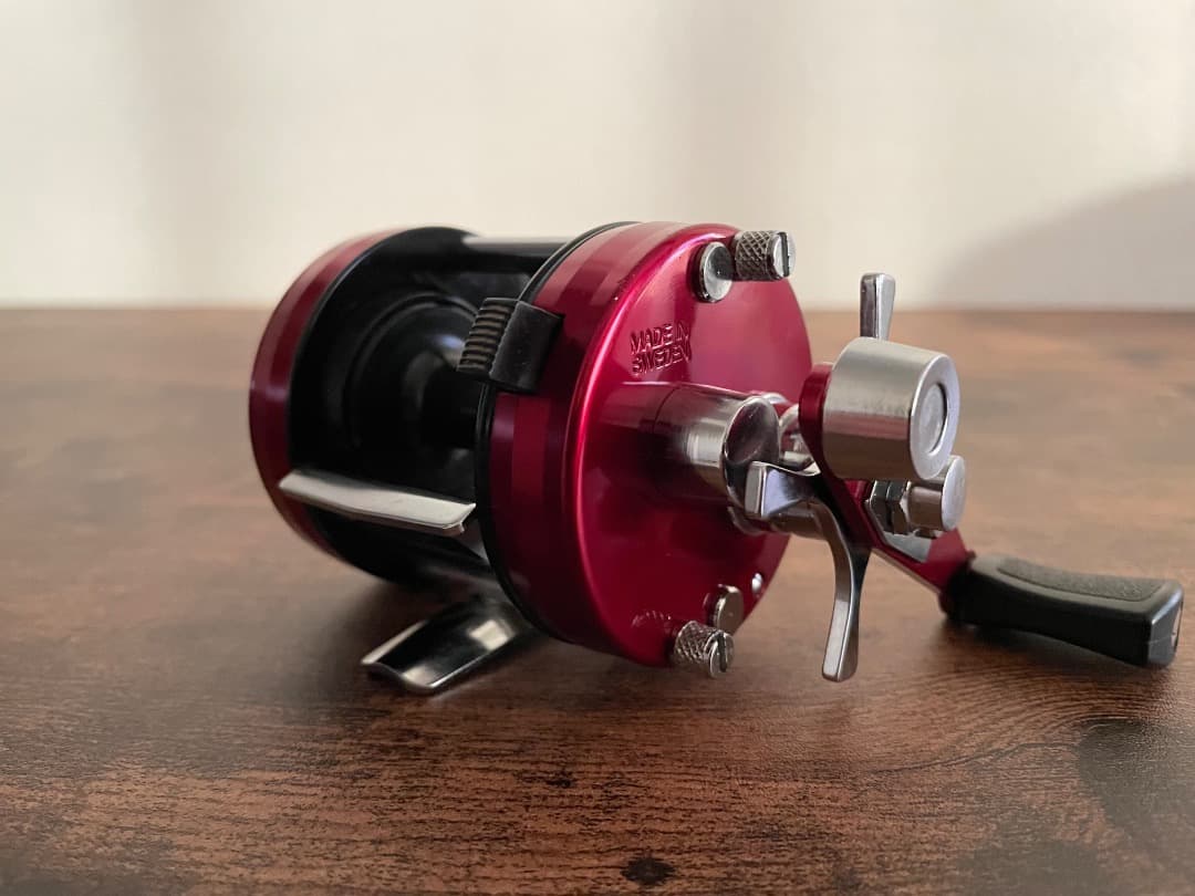 ABU Ambassadeur 2500C アブ アンバサダー レッド RED