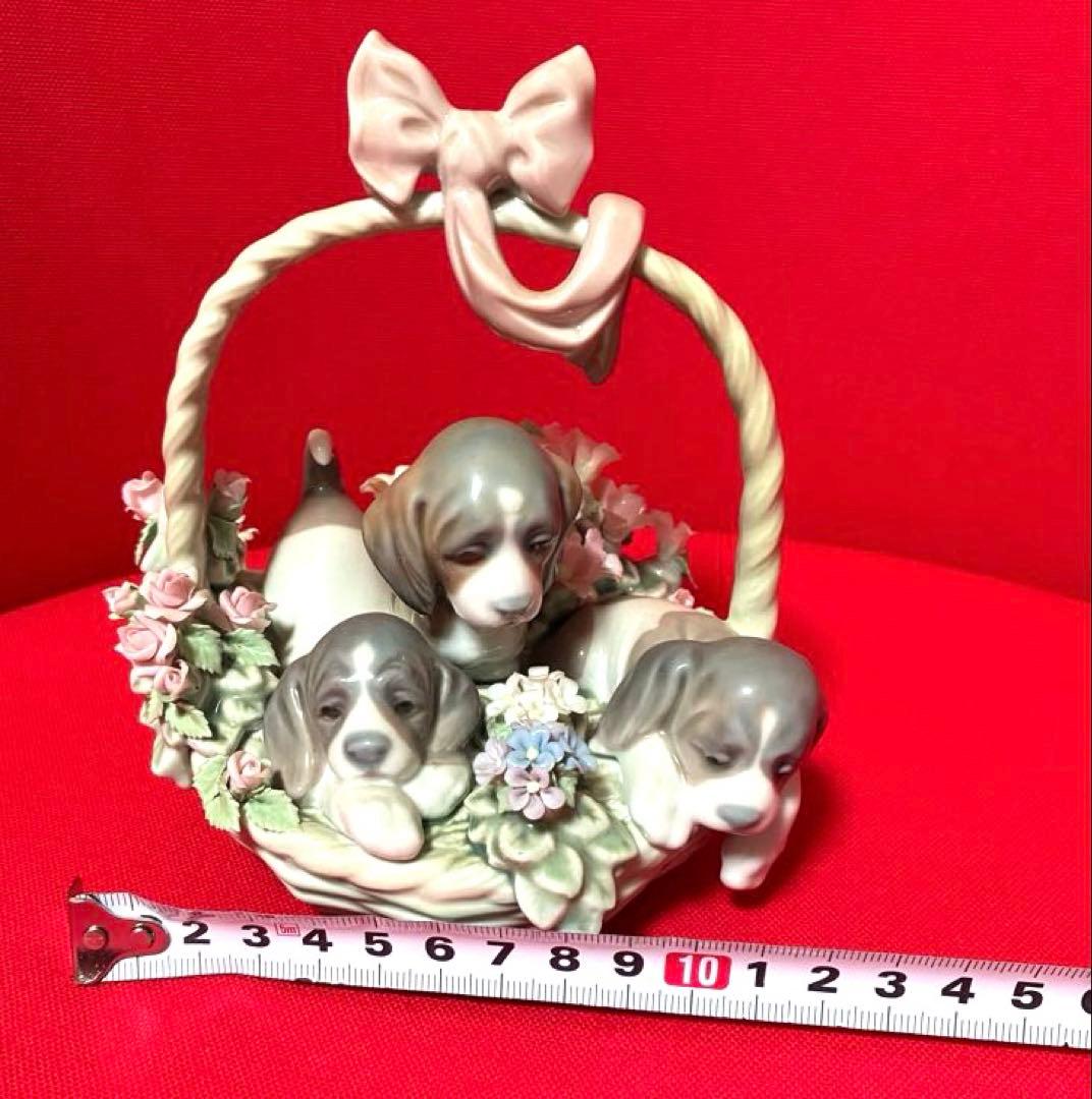 【12/10限定価格】【リヤドロ】子犬と花バスケット 1441