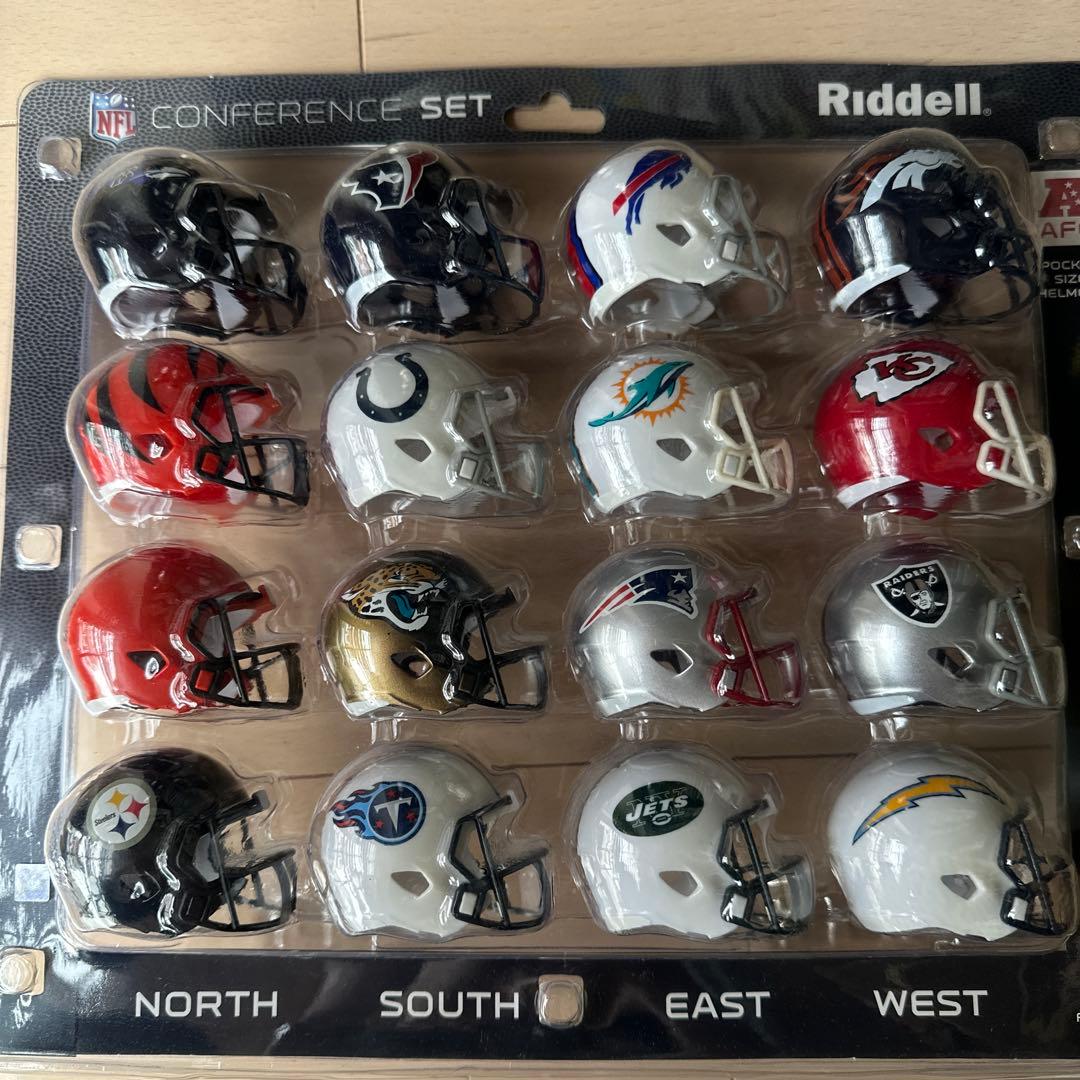 NFLチーム ミニヘルメット 32個セット