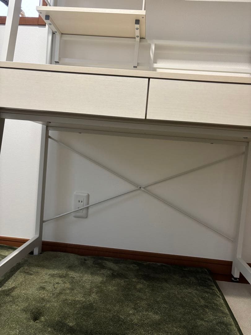 【美品】ニトリ　省スペースデスク 引出し付き