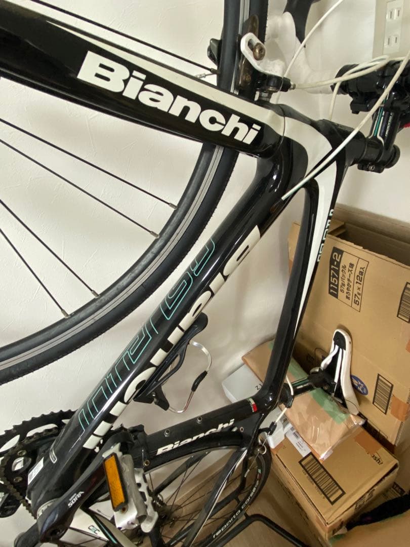 【直接引き取り限定】ロードバイク ビアンキインテンソ ソラ フルカーボン