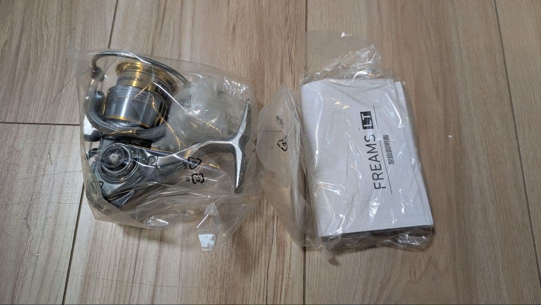 Daiwa 18 FREAMS LT2000S-XH リール