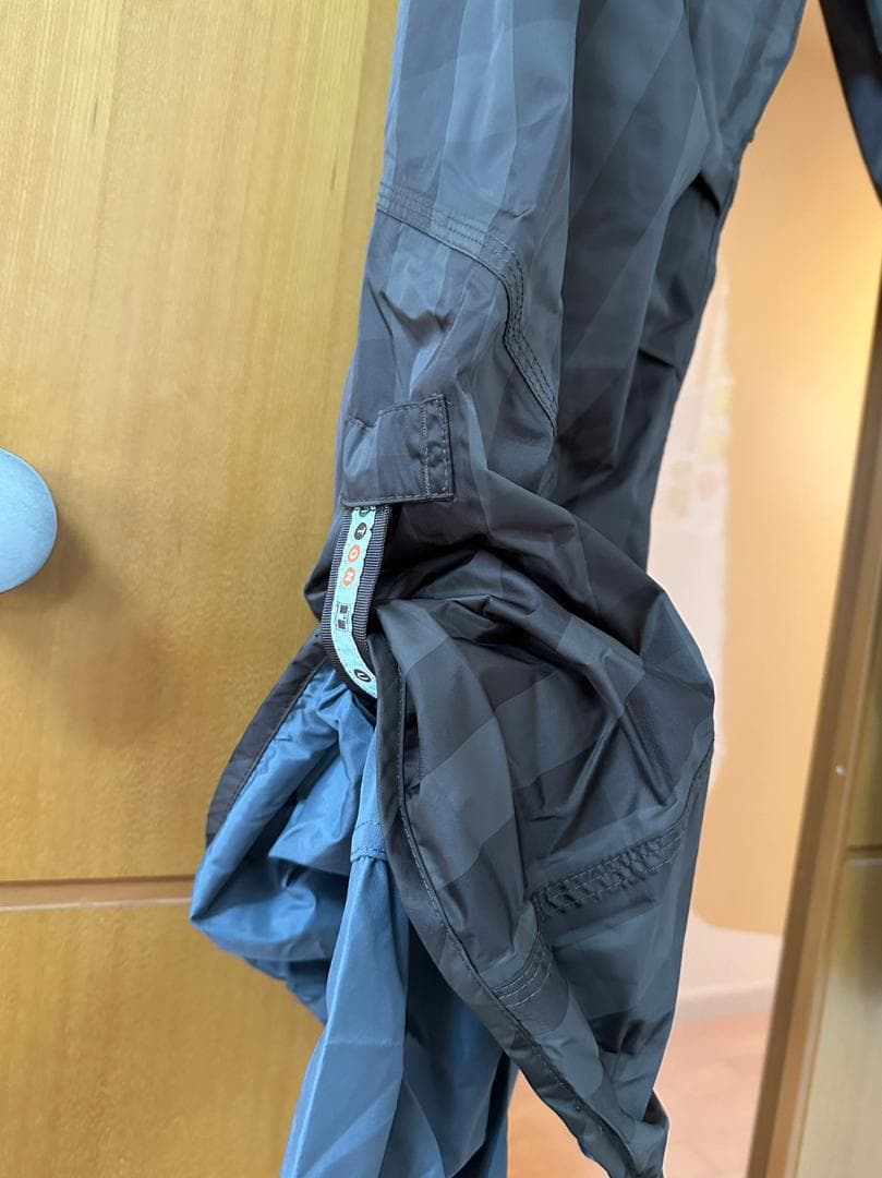 【処分価格】バートン・スノーボードウェア上下セット