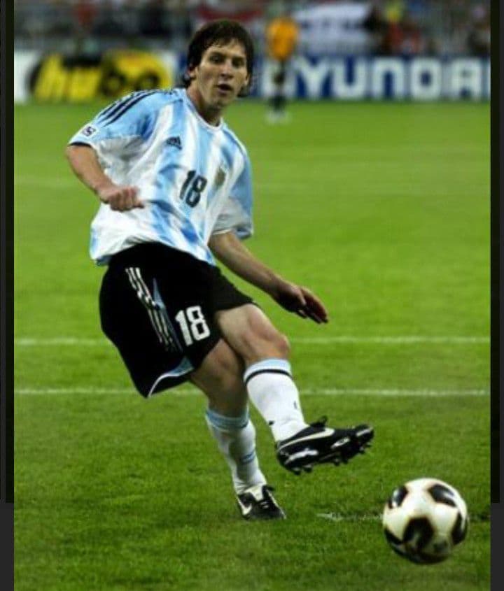 アルゼンチン代表　アウェイ　メッシ　18番　ワールドユース 当時物　正規品　美品