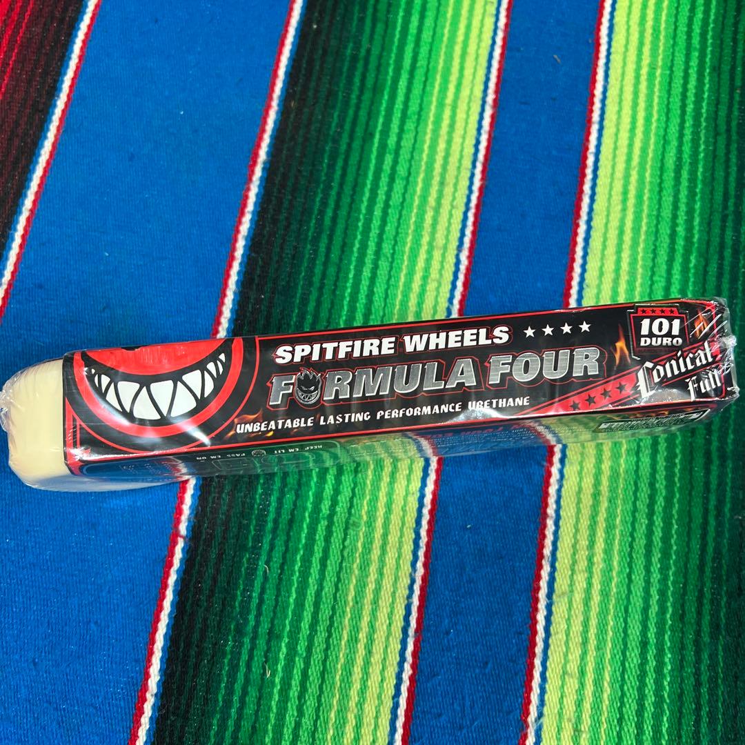 スケートボード SPITFIRE FORMULA FOUR 54mm 101A