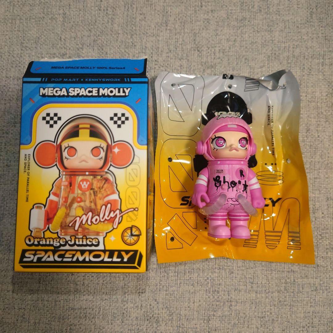 POPMART MEGA SPACE MOLLY TREVOR ANDREW - メルカリ