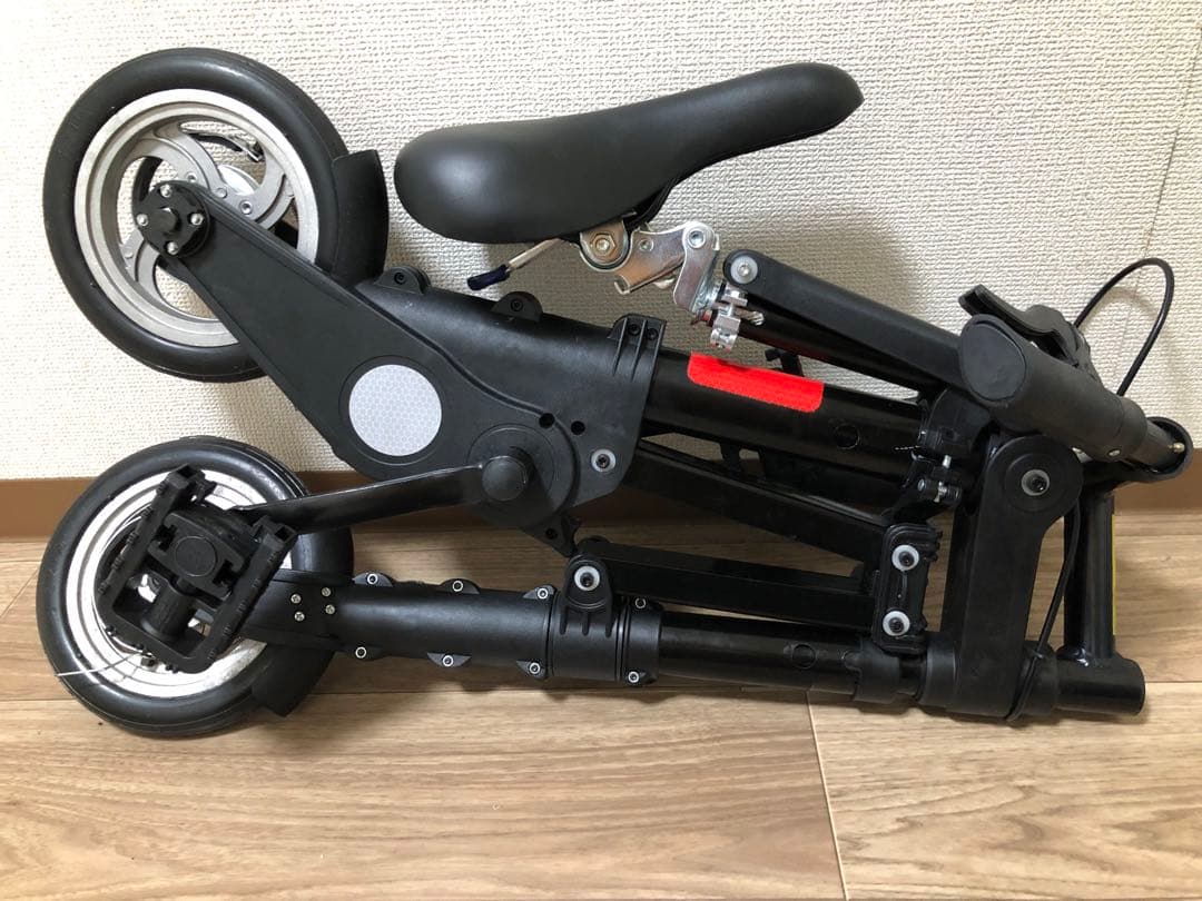 折りたたみ自転車　軽量　8インチ