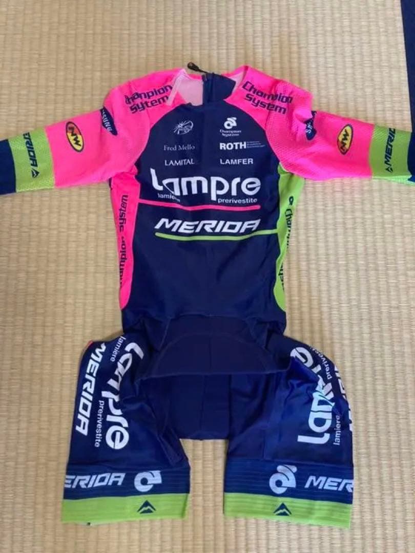 ランプレメリダ　スキンスーツ