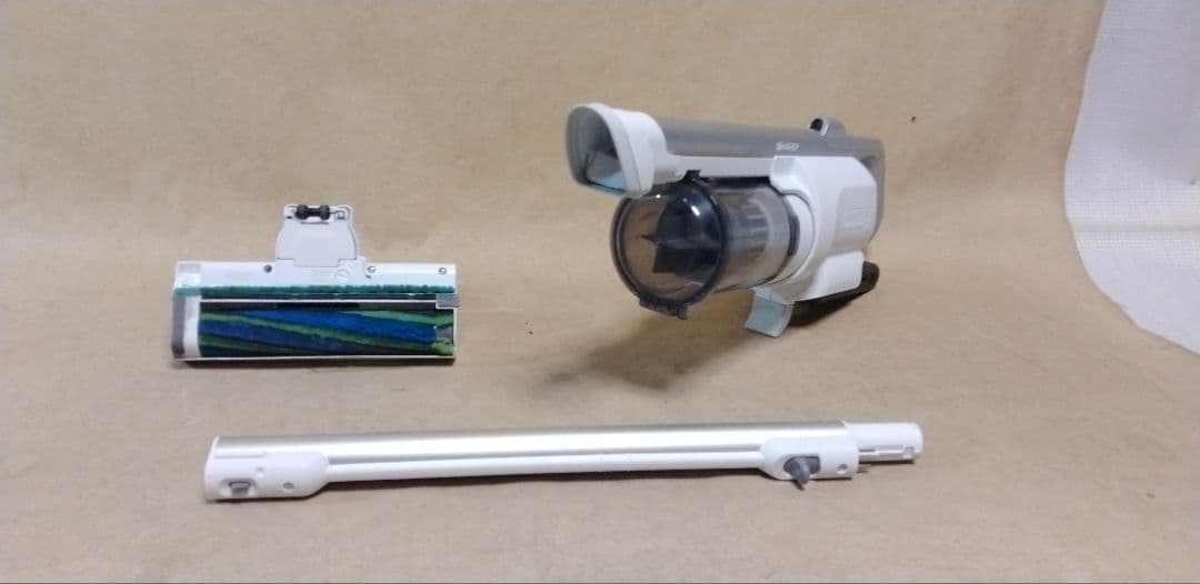 シャープ sharp 充電式掃除機 EC-SR10-W 2024年製