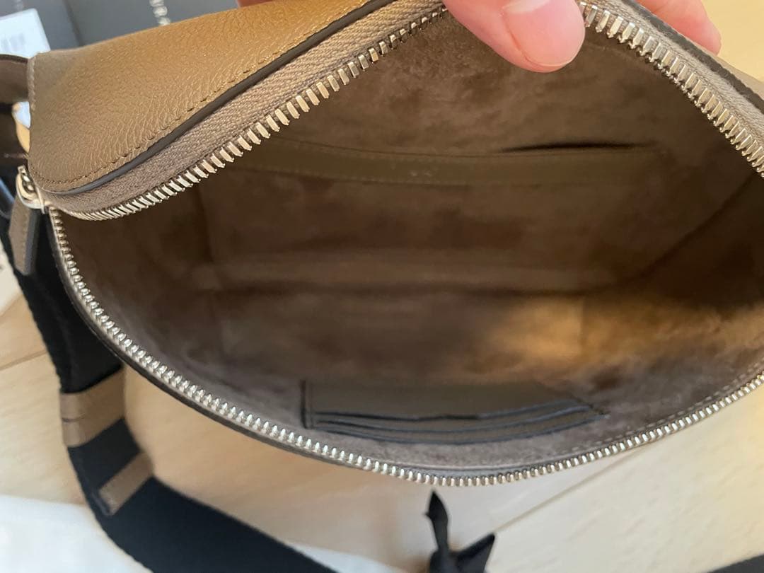 【みつうぉ】BONAVENTURA ボディバッグ エトーヴ