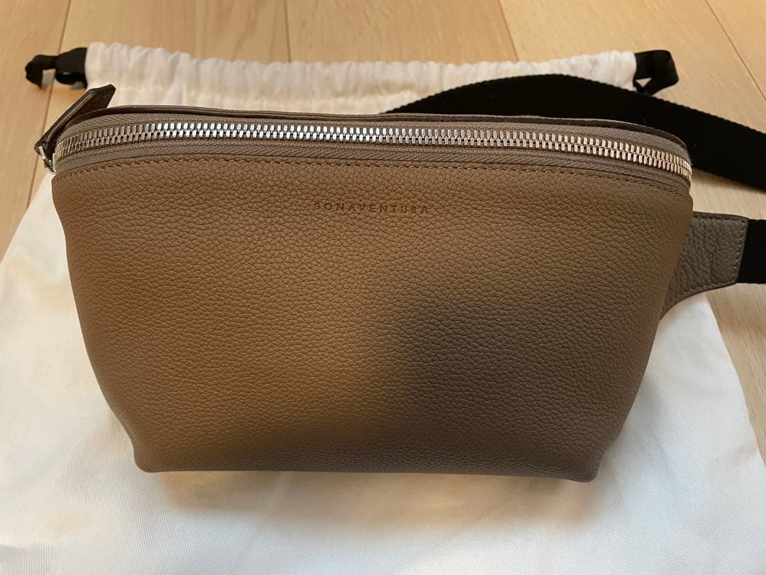 【みつうぉ】BONAVENTURA ボディバッグ エトーヴ
