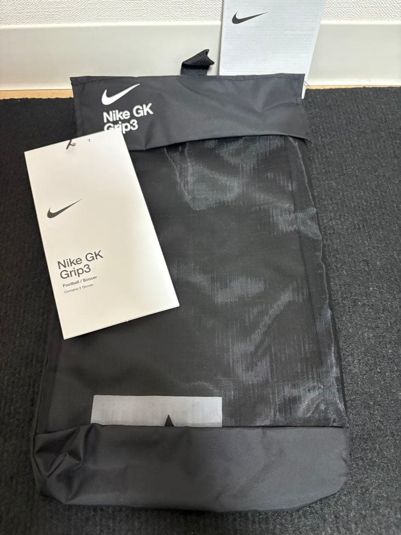 ナイキ 220ジュニアレジェンド10 アカデミーGRIP 3 キーパーグローブ