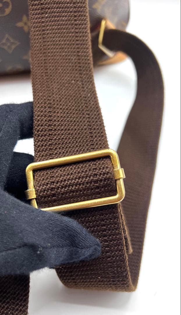 Louis Vuitton ルイヴィトン モノグラム ボスフォール バックパック