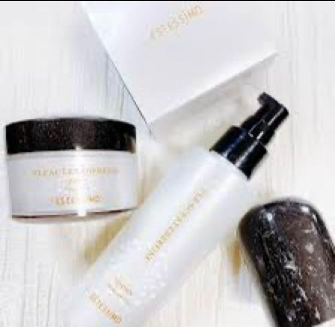 エステシモ拭き取り化粧水メリオルフォリエント250ml