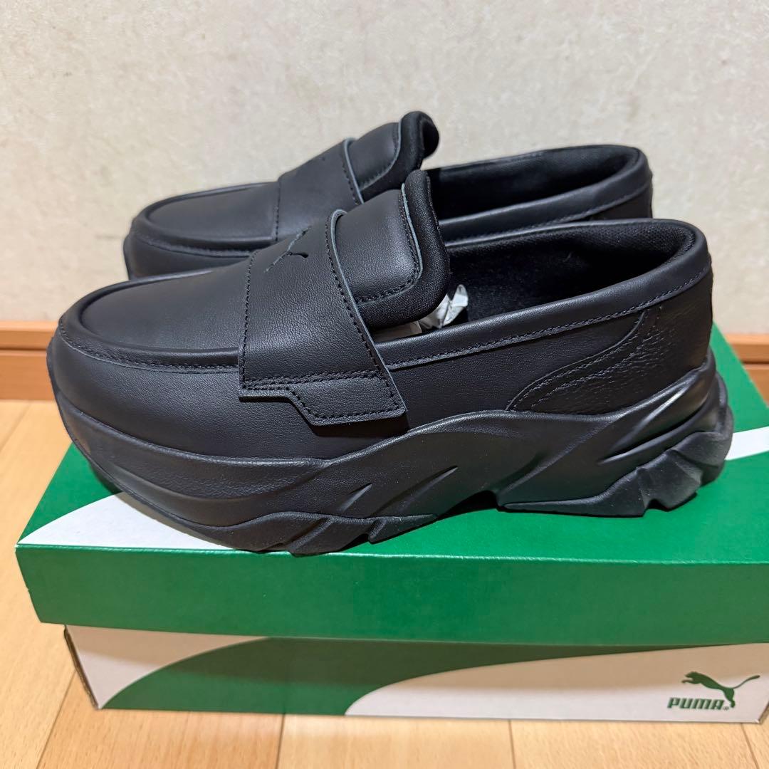 【美品】23センチ　PUMA プーマ　ローファー　スニーカー　厚底　ブラック