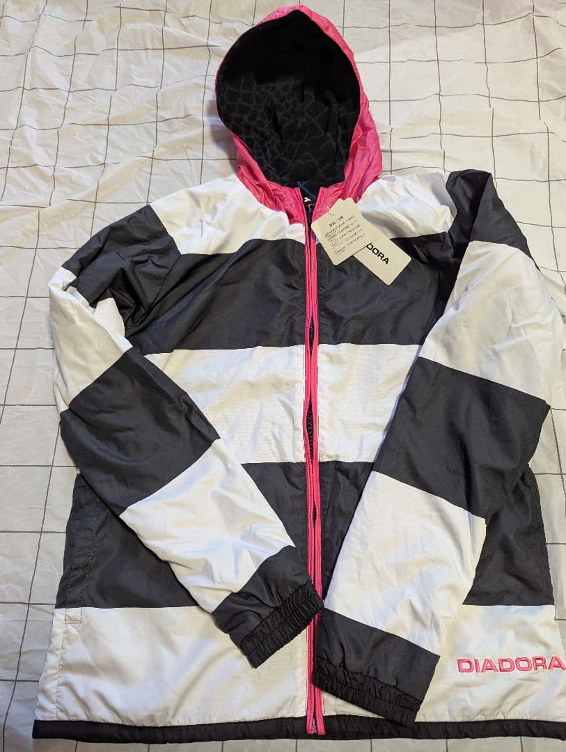 半額以下新品2着セット　ディアドラ防寒パーカー＆ジャージレディースＬ24400円