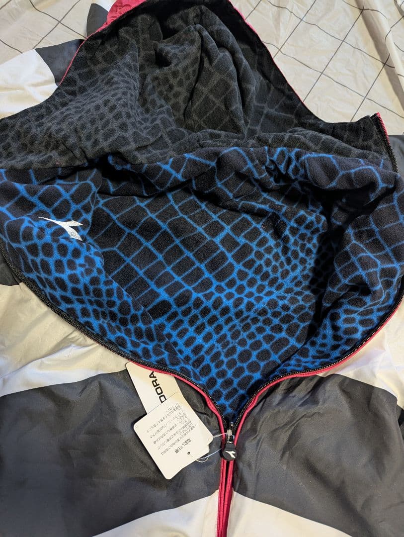 半額以下新品2着セット　ディアドラ防寒パーカー＆ジャージレディースＬ24400円