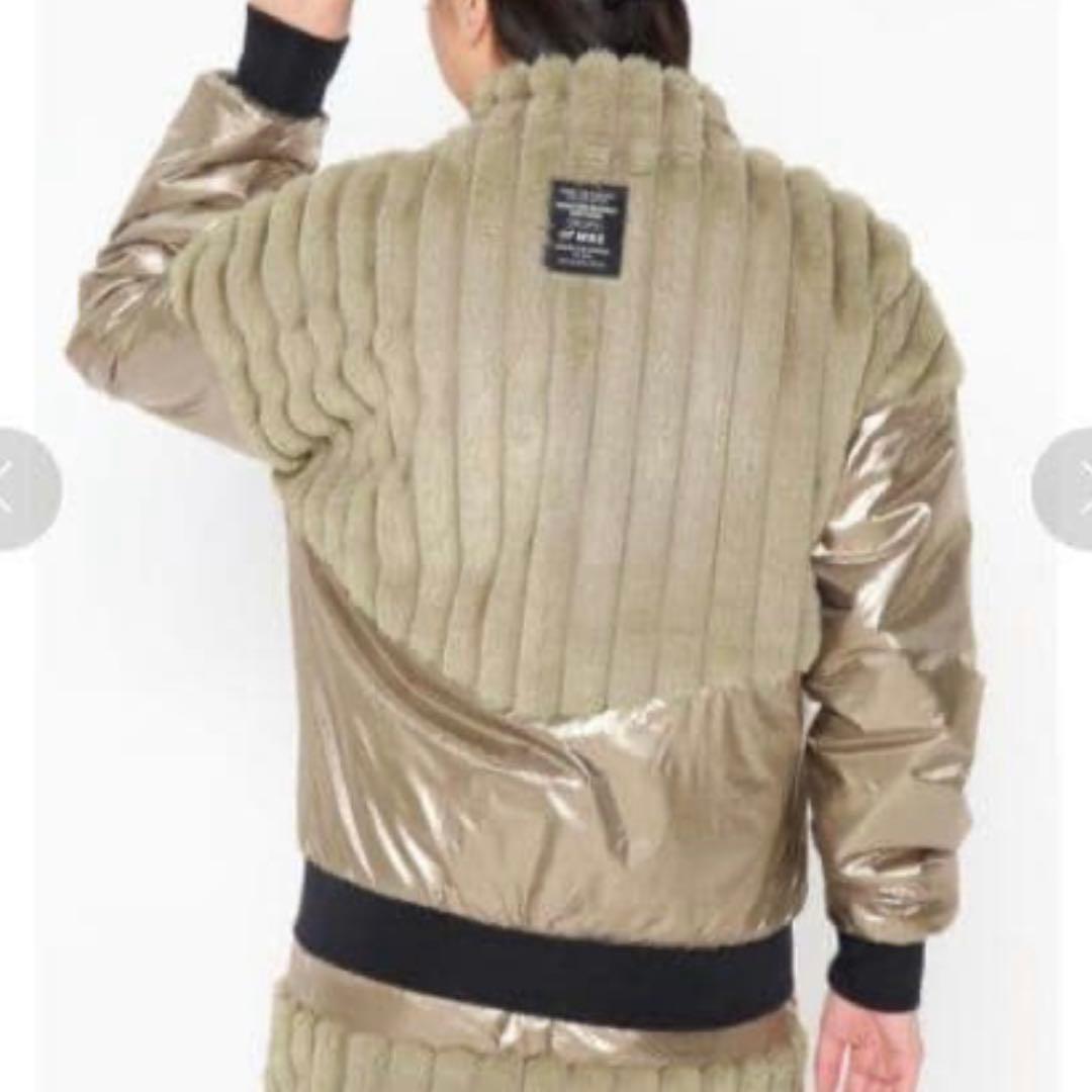 マスターバニースパッタリングエコファーコンビブルゾンベージュサイズ2