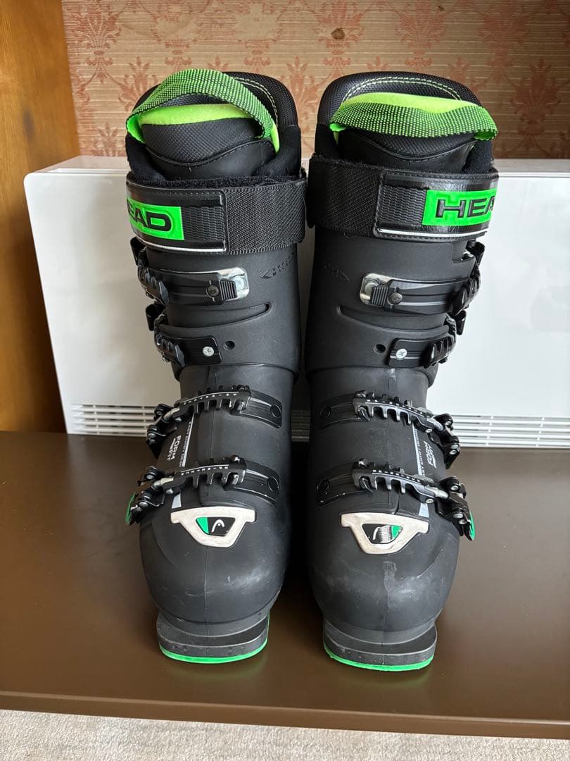 HEAD VECTOR EVO 120スキーブーツです。ブラック/グリーン - メルカリ