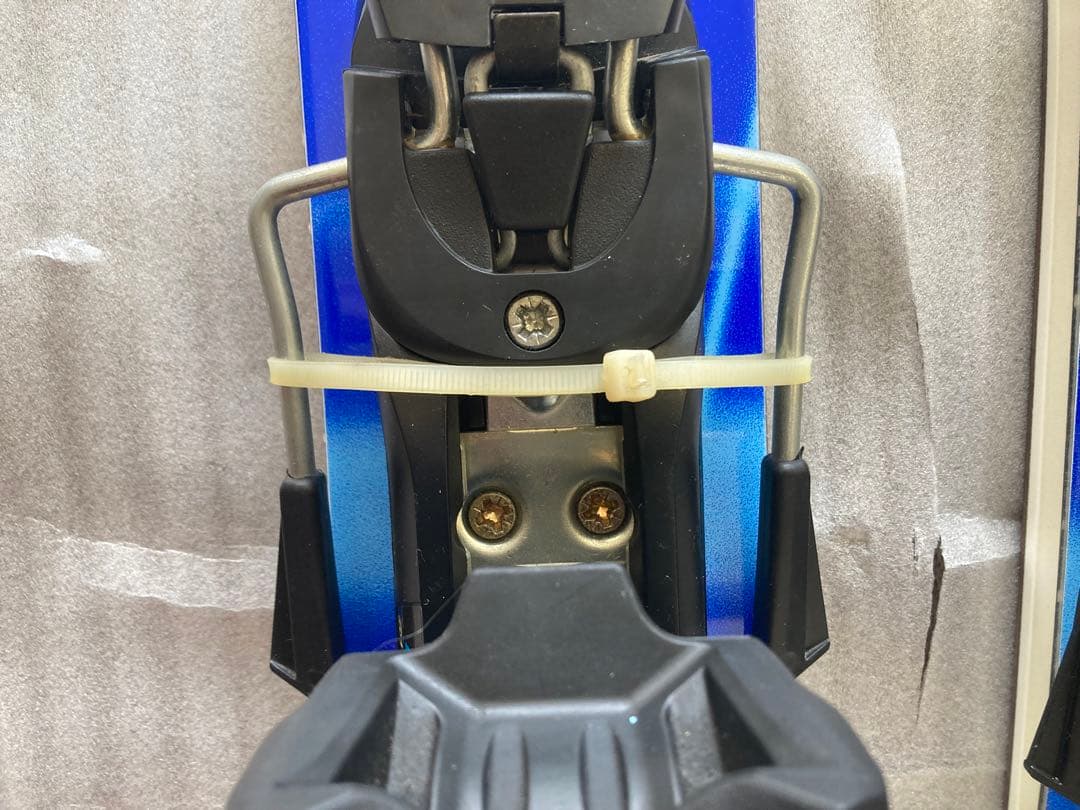 【未使用・美品】ショートスキー(ファン)ボードと解放ビィンディング のセット