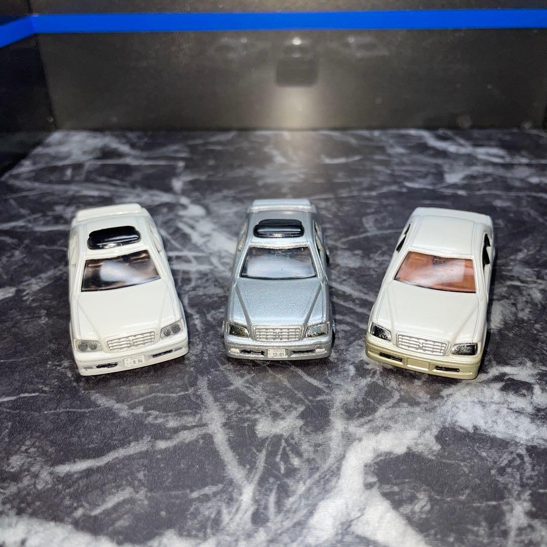 17クラウン　ミニカー
