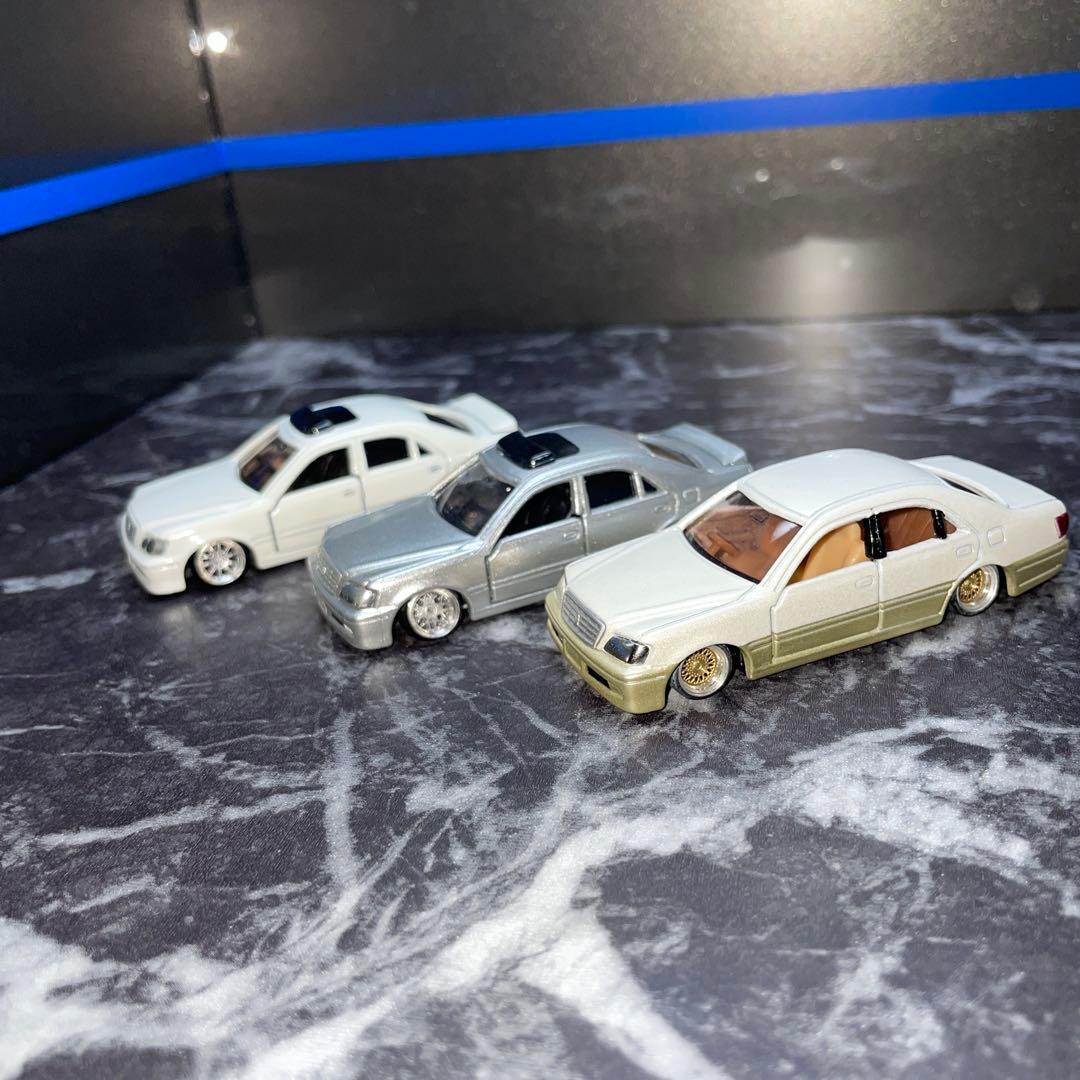 17クラウン　ミニカー