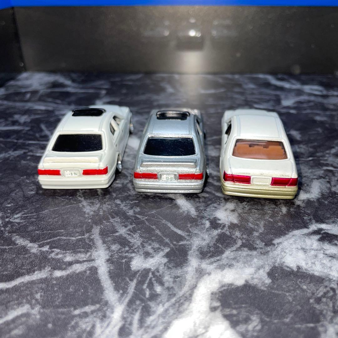 17クラウン　ミニカー