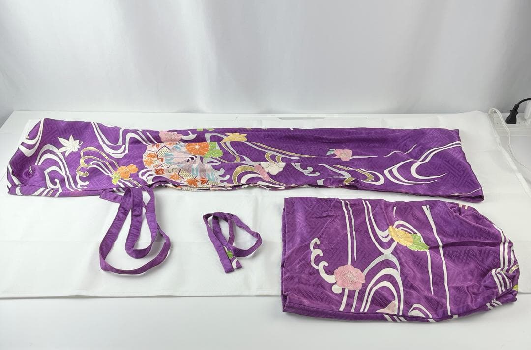 美品☘️ 三味線　紅木　トチ入り　中棹　約2.6cm　東さわり　ハードケース付