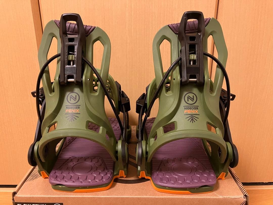 使用2回美品】24-25 FLOW FENIX Mサイズ