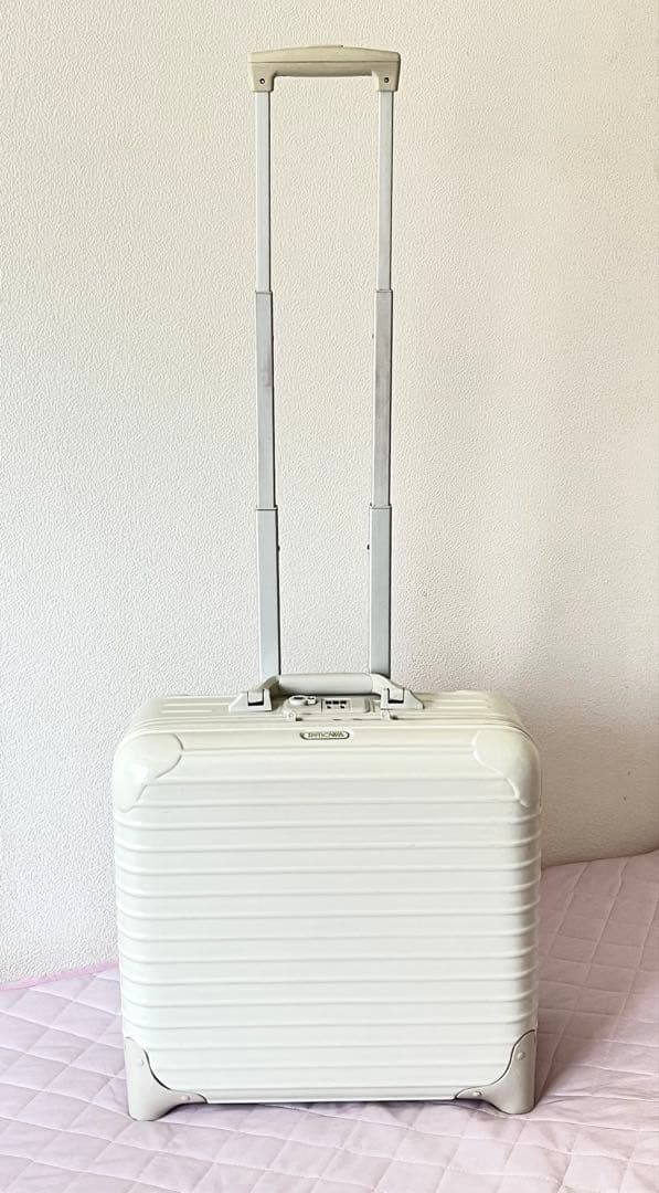 Narumiです！RIMOWA リモワ　アローズ　キャリーケース　23L