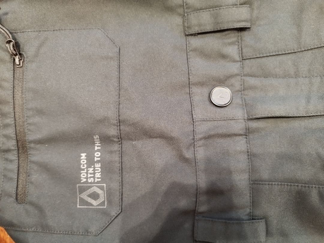 ボルコム　キッズ　ビブパンツ　Sサイズ　130センチ