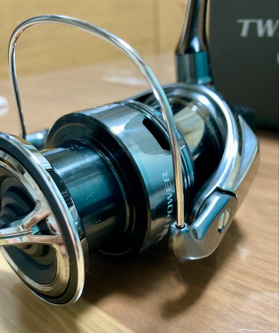 超美品 24 ツインパワー C3000 シマノ SHIMANO