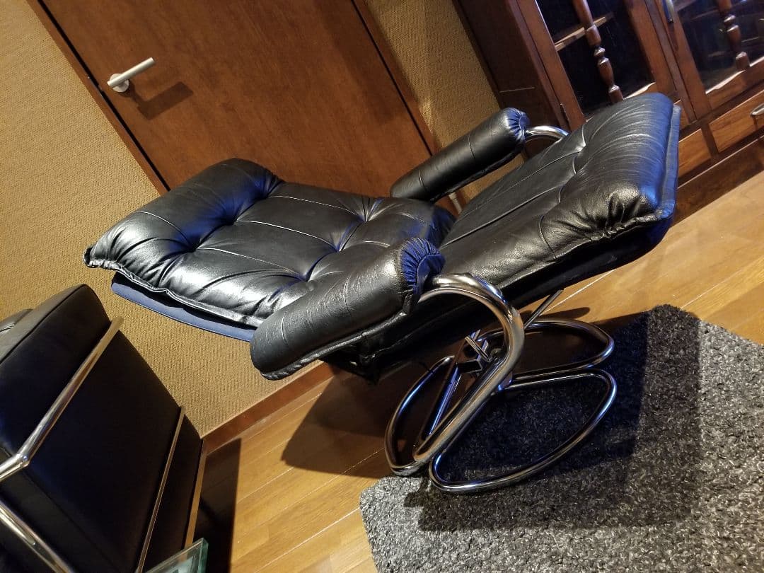 1970's　スペースエイジ　レザー　メタル　パーソナル　リクライニング　チェア